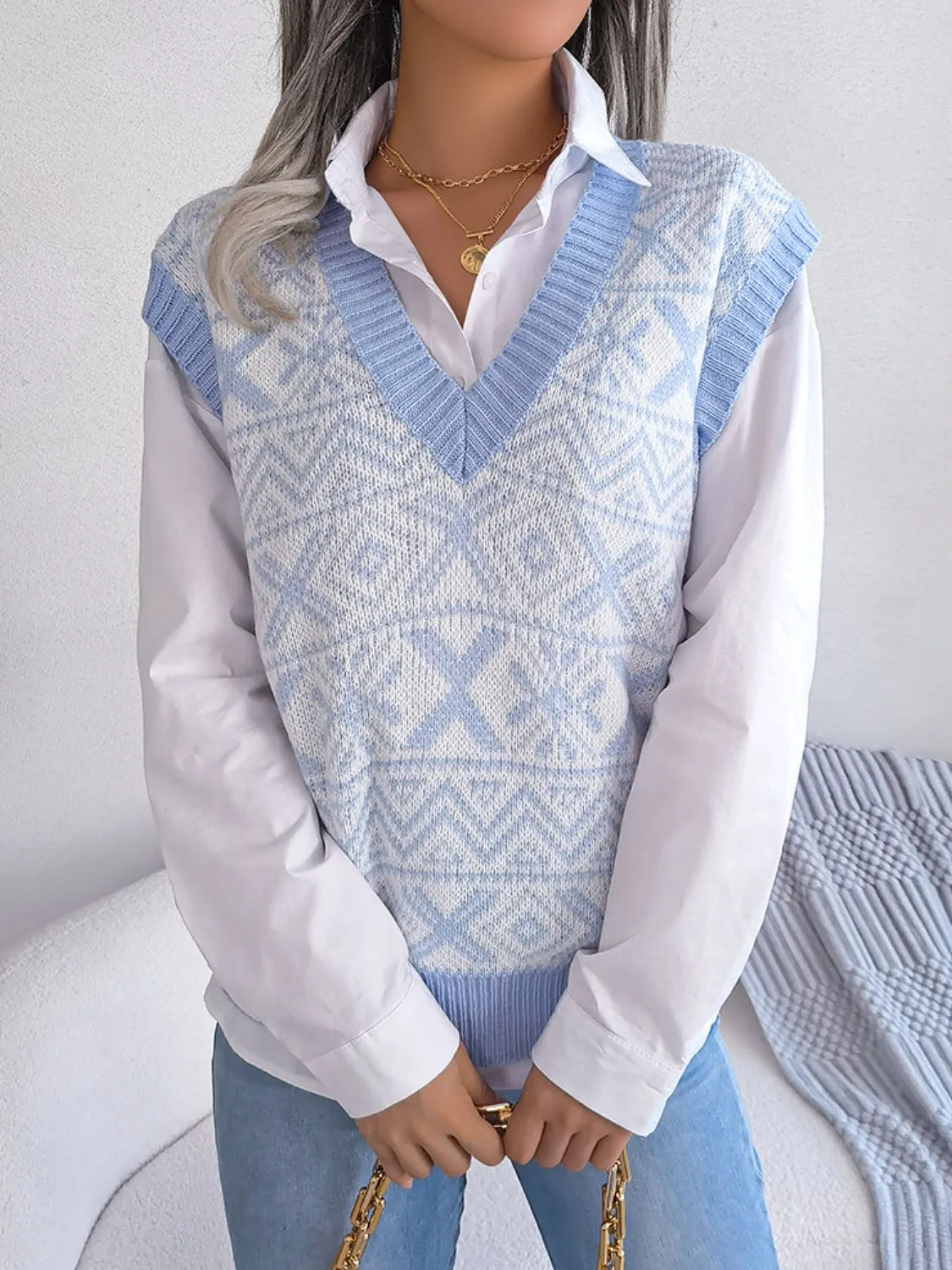 Geometric V-Neck Capped Sleeve Sweater Vest