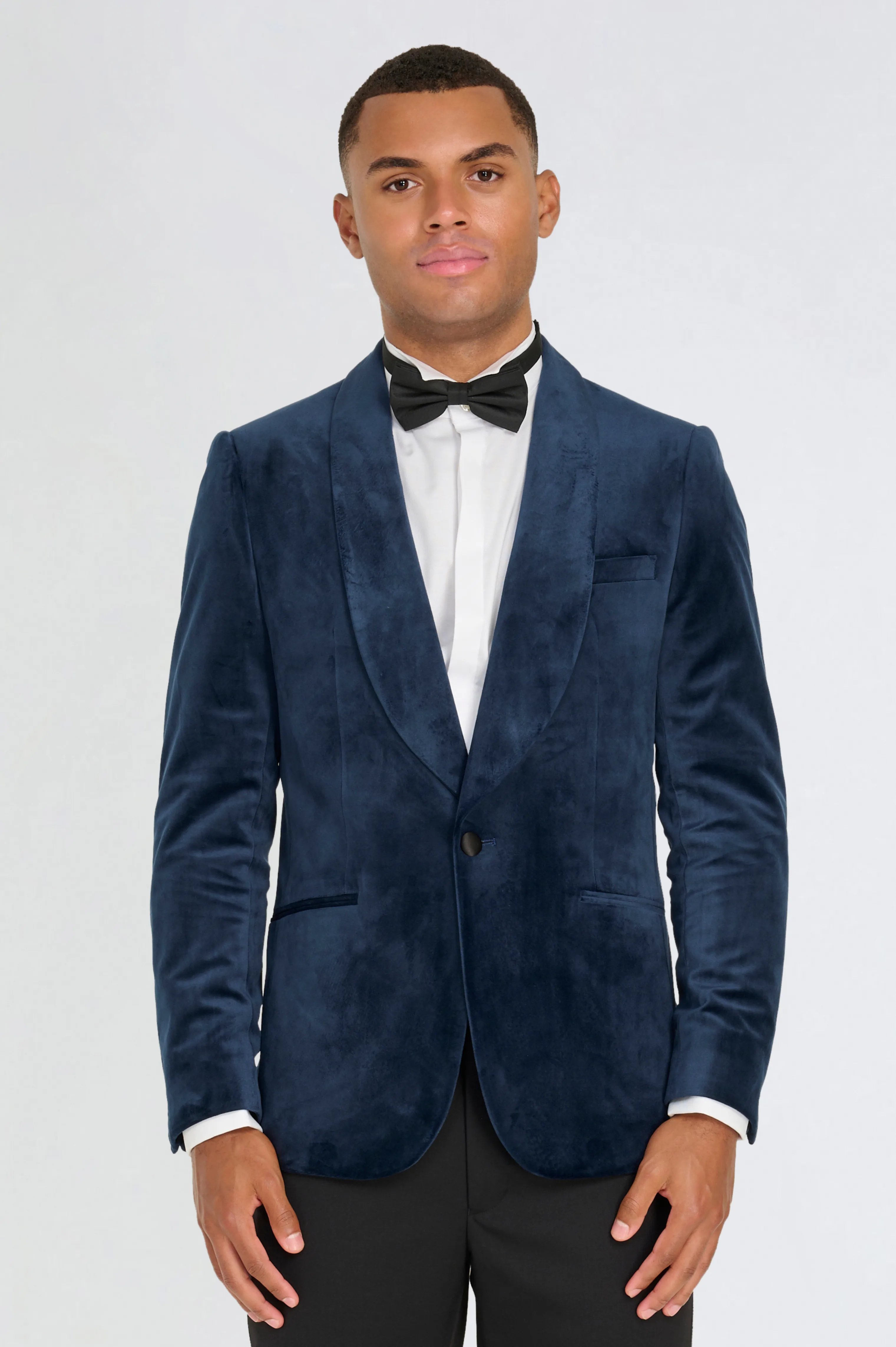 Leo Velvet Tuxedo Dinner Jacket with Shawl Lapel Detail in Navy