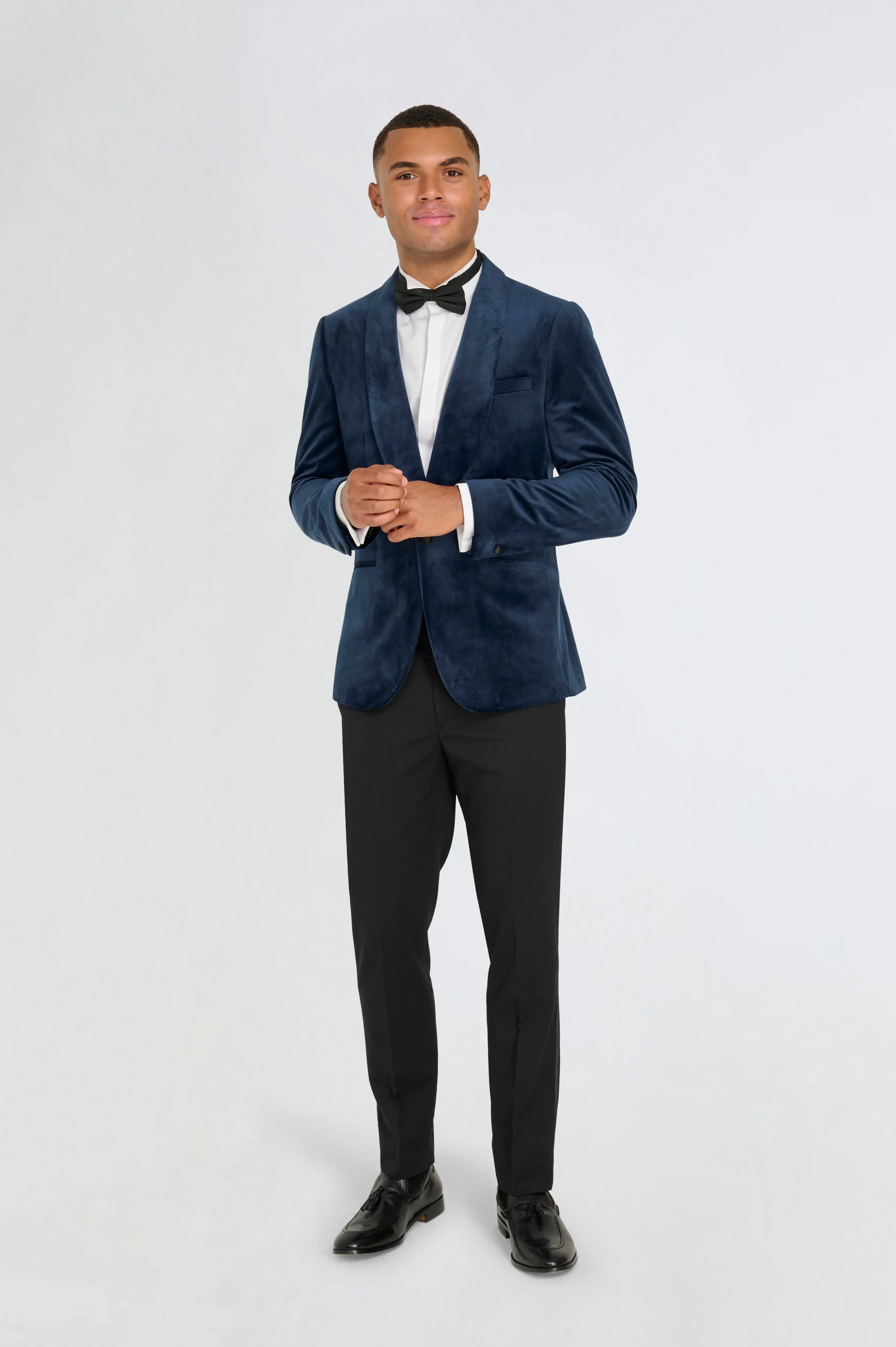 Leo Velvet Tuxedo Dinner Jacket with Shawl Lapel Detail in Navy